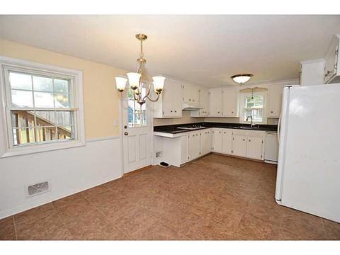 185 Hilton Rd, Warwick, RI 02889 photo 4