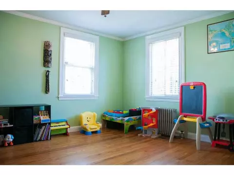 35 Apollo St, Warwick, RI 02888 photo 10