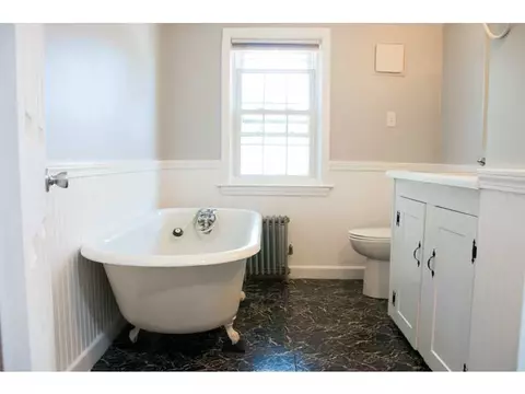 35 Apollo St, Warwick, RI 02888 photo 12