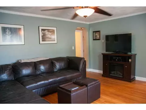 35 Apollo St, Warwick, RI 02888 photo 7