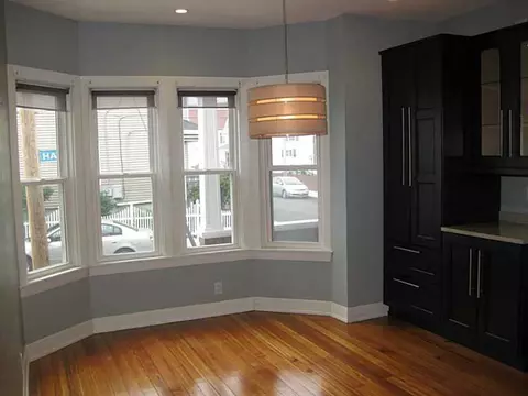 2 Hall St, Fall River, MA 02724 photo 5