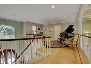 107 Crest Dr, Cranston, RI 02921 photo 22