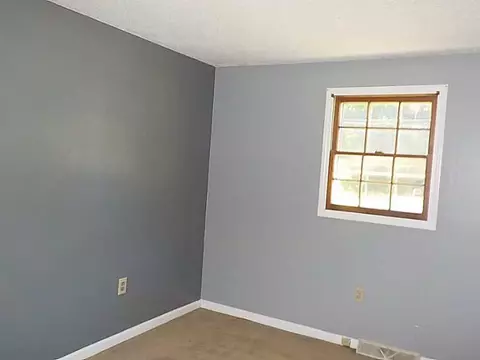 843 3rd Ave, Woonsocket, RI 02895 photo 9
