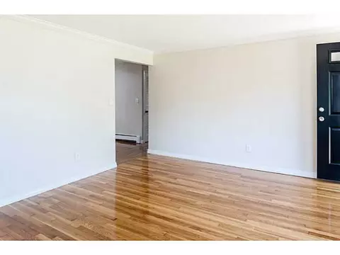 98 Poplar St, Woonsocket, RI 02895 photo 9
