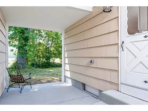 98 Poplar St, Woonsocket, RI 02895 photo 18