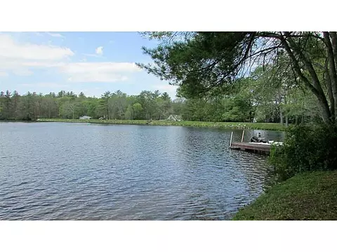 3 Lake View Cir, Glocester, RI 02814 photo 5