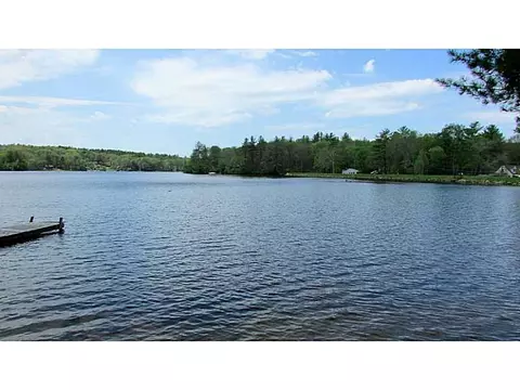 3 Lake View Cir, Glocester, RI 02814 photo 4