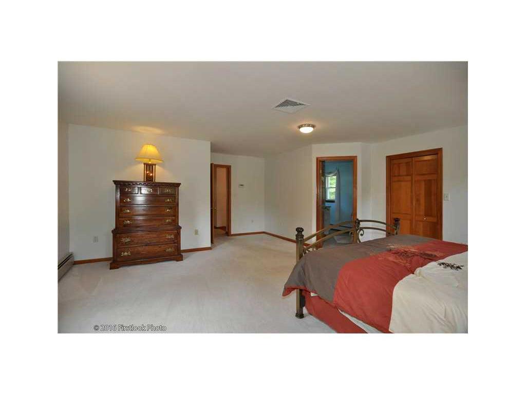 605 Central St, Mapleville, RI 02839 photo 13