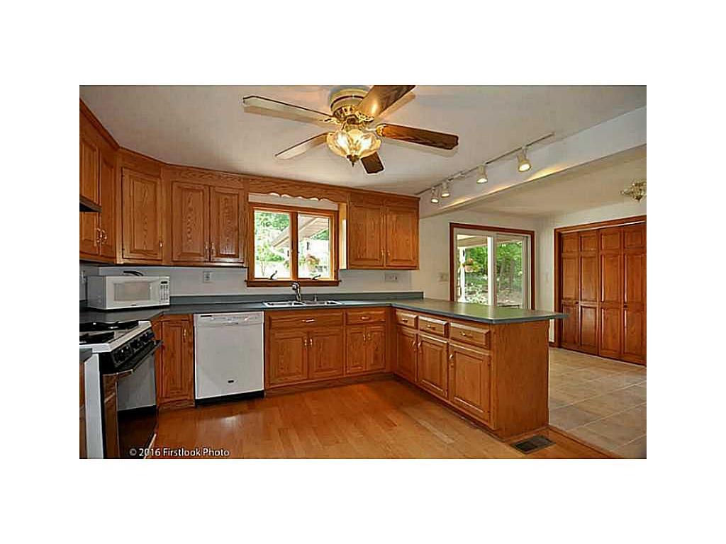 605 Central St, Mapleville, RI 02839 photo 3