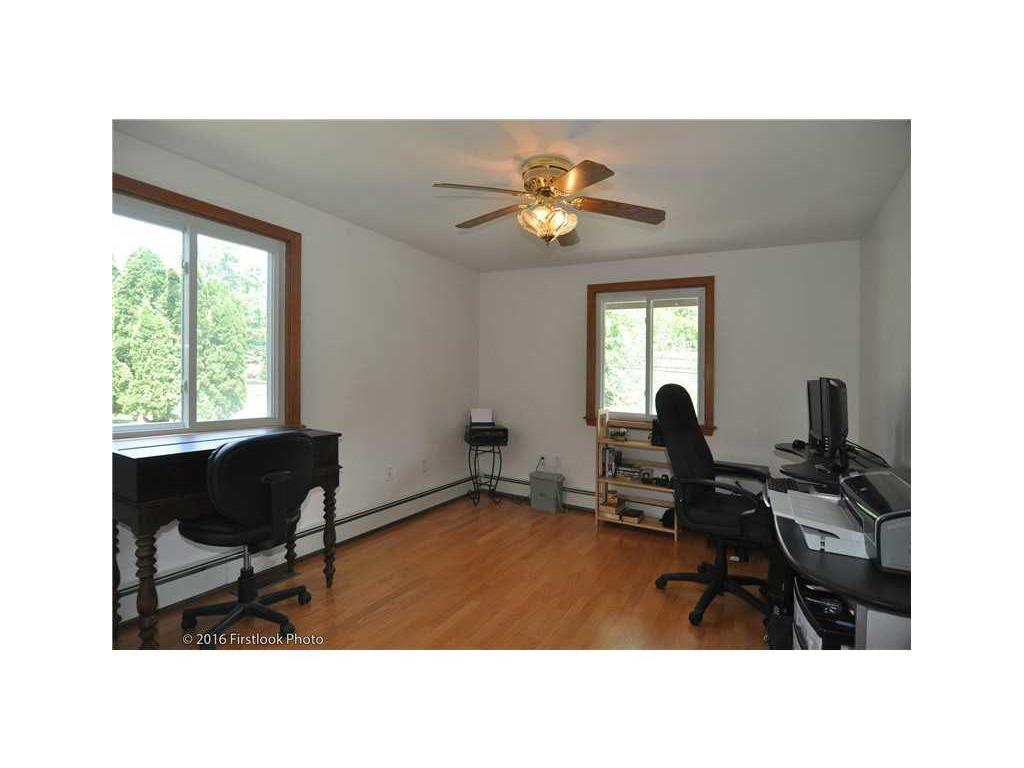 605 Central St, Mapleville, RI 02839 photo 9