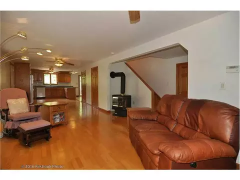 605 Central St, Mapleville, RI 02839 photo 8