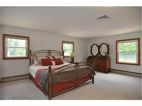 605 Central St, Mapleville, RI 02839 photo 12