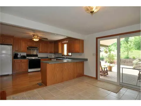 605 Central St, Mapleville, RI 02839 photo 4