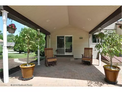 605 Central St, Mapleville, RI 02839 photo 19