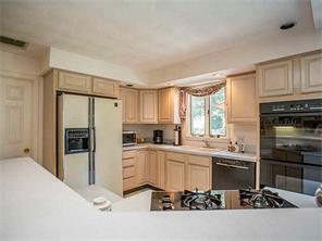 22 William Dr, Middletown, RI 02842 photo 11
