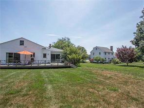 22 William Dr, Middletown, RI 02842 photo 3