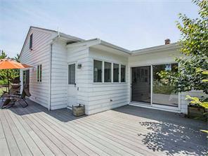22 William Dr, Middletown, RI 02842 photo 4