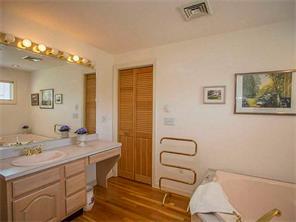 22 William Dr, Middletown, RI 02842 photo 17