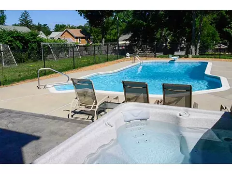 31 Harvard Ave, Warwick, RI 02889 photo 2