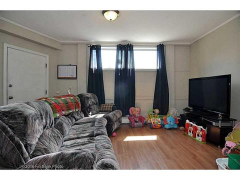 10 Central St, Warren, RI 02885 photo 17