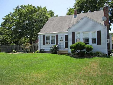 54 Crest Ave, Warwick, RI 02886 photo 2