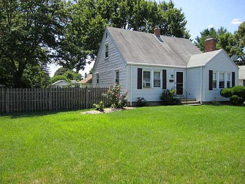 54 Crest Ave, Warwick, RI 02886 photo 1