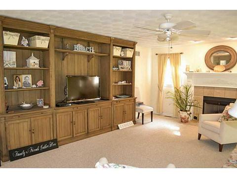 17 Danielle Ave, Westerly, RI 02891 photo 13