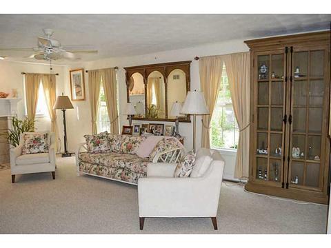 17 Danielle Ave, Westerly, RI 02891 photo 15