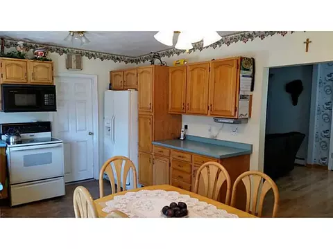 21 Kulas Rd, West Warwick, RI 02893 photo 5
