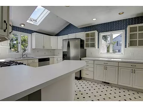 99 Vaughn Ave, Warwick, RI 02886 photo 6