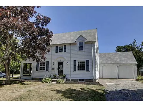 99 Vaughn Ave, Warwick, RI 02886 photo 1