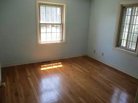 19 Haverford Rd, Warwick, RI 02886 photo 6