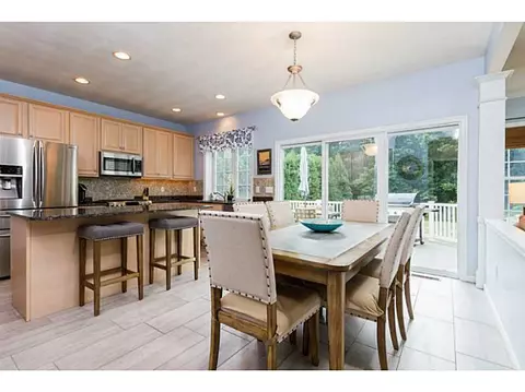 282 Castle Rocks Rd, Warwick, RI 02886 photo 7