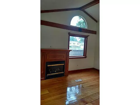 40 Walker Rd, Warwick, RI 02889 photo 4