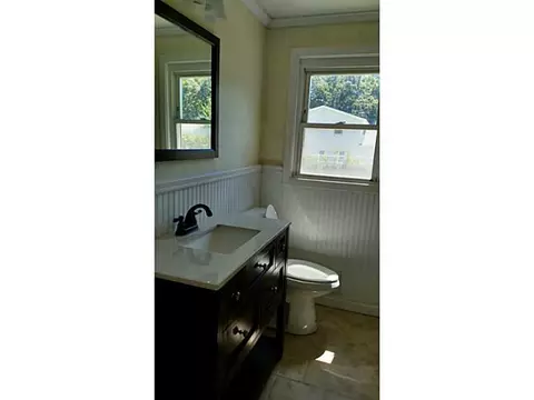40 Walker Rd, Warwick, RI 02889 photo 11