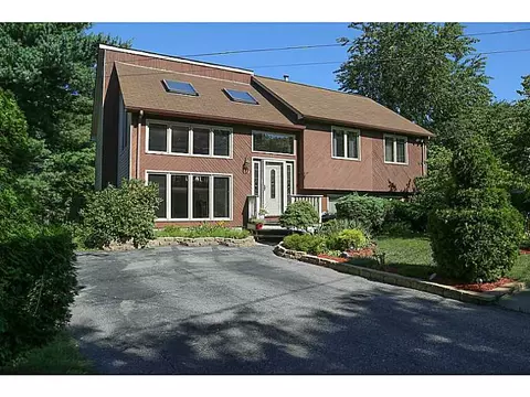 333 Sumner Ave, Warwick, RI 02888 photo 1