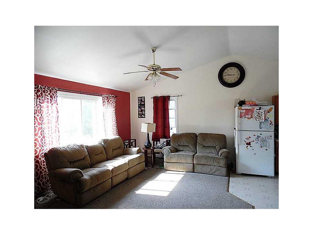 59 New St, Woonsocket, RI 02895 photo 4
