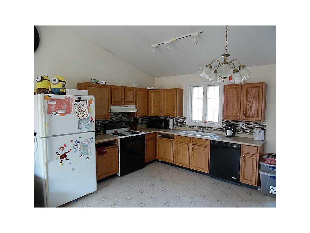 59 New St, Woonsocket, RI 02895 photo 6