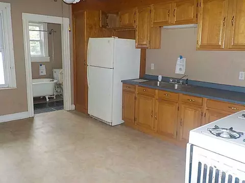 166 Vose St, Woonsocket, RI 02895 photo 13