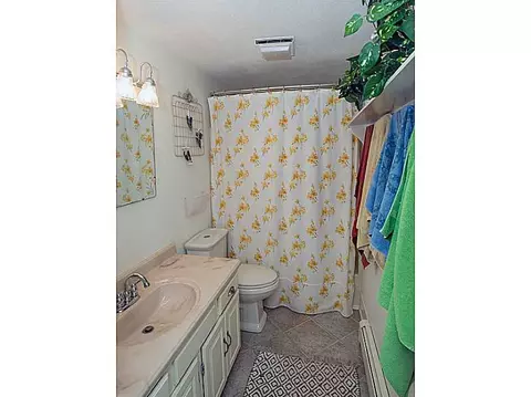 396 Rhode Island Ave, Woonsocket, RI 02895 photo 8