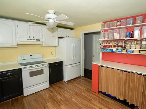 396 Rhode Island Ave, Woonsocket, RI 02895 photo 3
