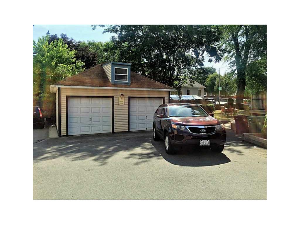447 Mason St, Woonsocket, RI 02895 photo 5