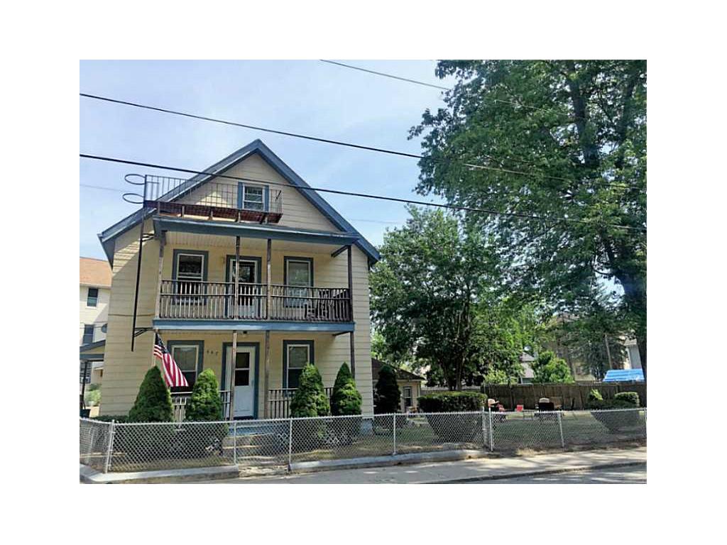447 Mason St, Woonsocket, RI 02895 photo 6