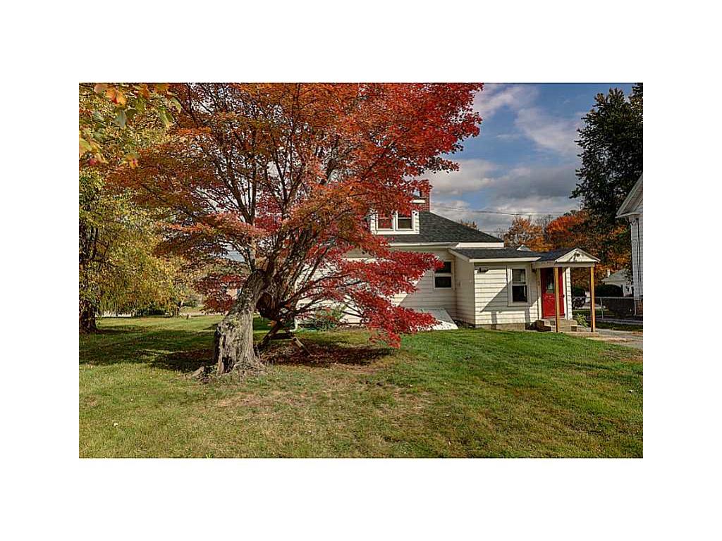 932 Victory Hwy, Mapleville, RI 02839 photo 4
