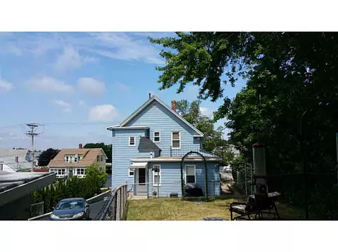 435 Transit St, Woonsocket, RI 02895 photo 3