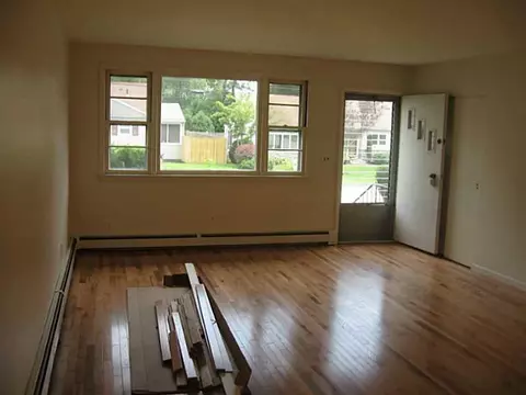 77 Glenbrook Rd, Warwick, RI 02889 photo 5