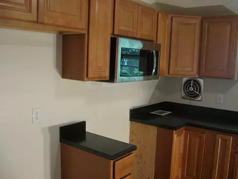 77 Glenbrook Rd, Warwick, RI 02889 photo 4
