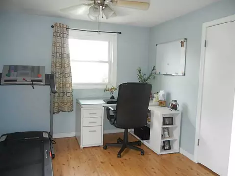 301 Maple St, Warwick, RI 02888 photo 12
