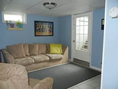 301 Maple St, Warwick, RI 02888 photo 17