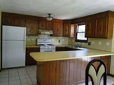 177 Winter Ave, Warwick, RI 02889 photo 4